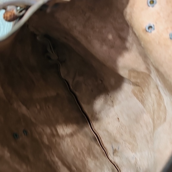 Vintage 1970s Leather Flap Closure Drawstring Backpack  Day Backpack Carry On - Picture 10 of 13